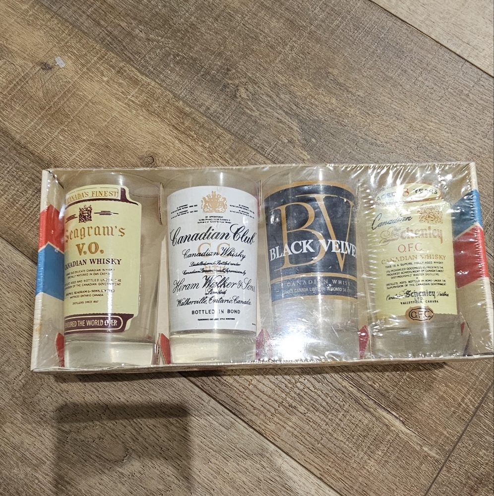 Vintage glasses BNIB - Picture 1 of 6